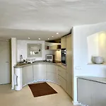 Punta Est - Trilo Alloro Vista Mare & Relax 公寓