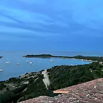 公寓 Punta Est - Trilo Alloro Vista Mare & Relax 卡珀科达卡瓦洛